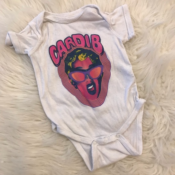 Cardi B Onesie & Bib Set 3-6M - Picture 2 of 3